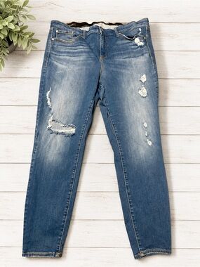 Torrid Sky High Skinny Distressed Jeans Size 20R